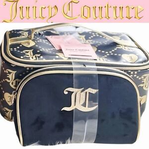 Juicy Couture Logo Heart Cosmetic Case Set